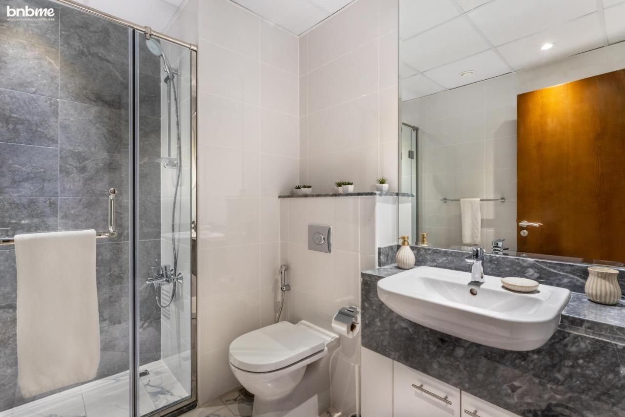 Bnbmehomes - Luxury 2B Apt - Al Habtoor - Amna Tower - 5044 Dubai Ngoại thất bức ảnh